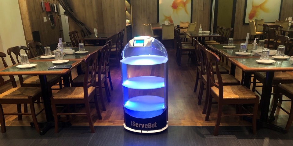 iservebot in restaurant
